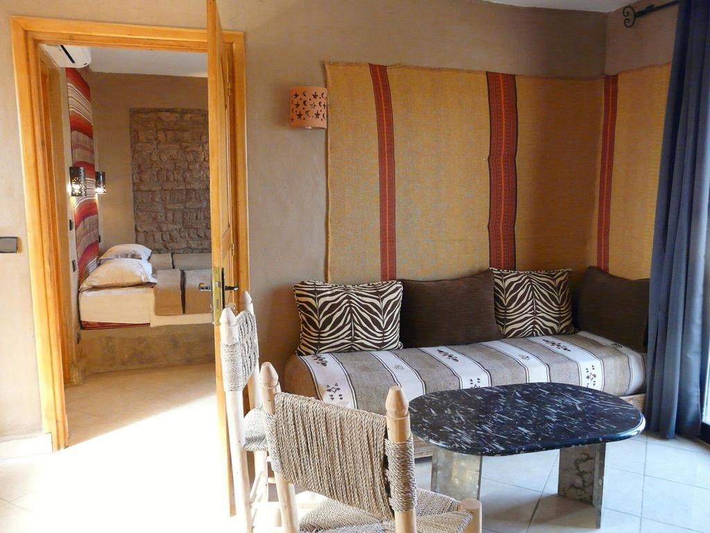 Tifina Caravanserail D'Arfoud Buitenkant foto